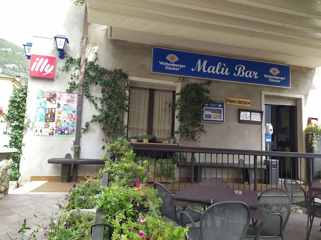 Malù Bar_Brentino Belluno_slider_image_1