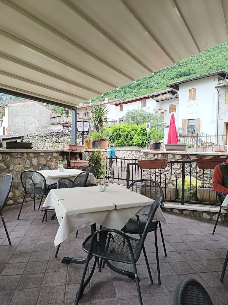 Malù Bar_Brentino Belluno_slider_image_3