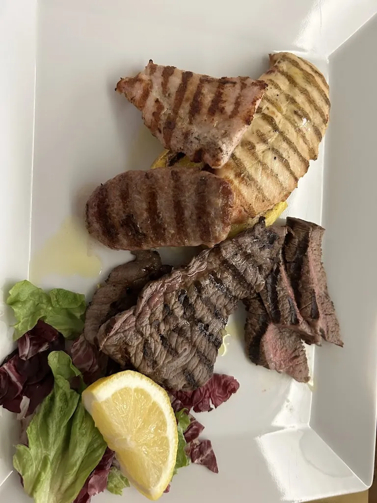 Mulenga Esther Lukonde_Ca' Divino Pizzeria-Ristorante-Baby Park_Bressanvido_review