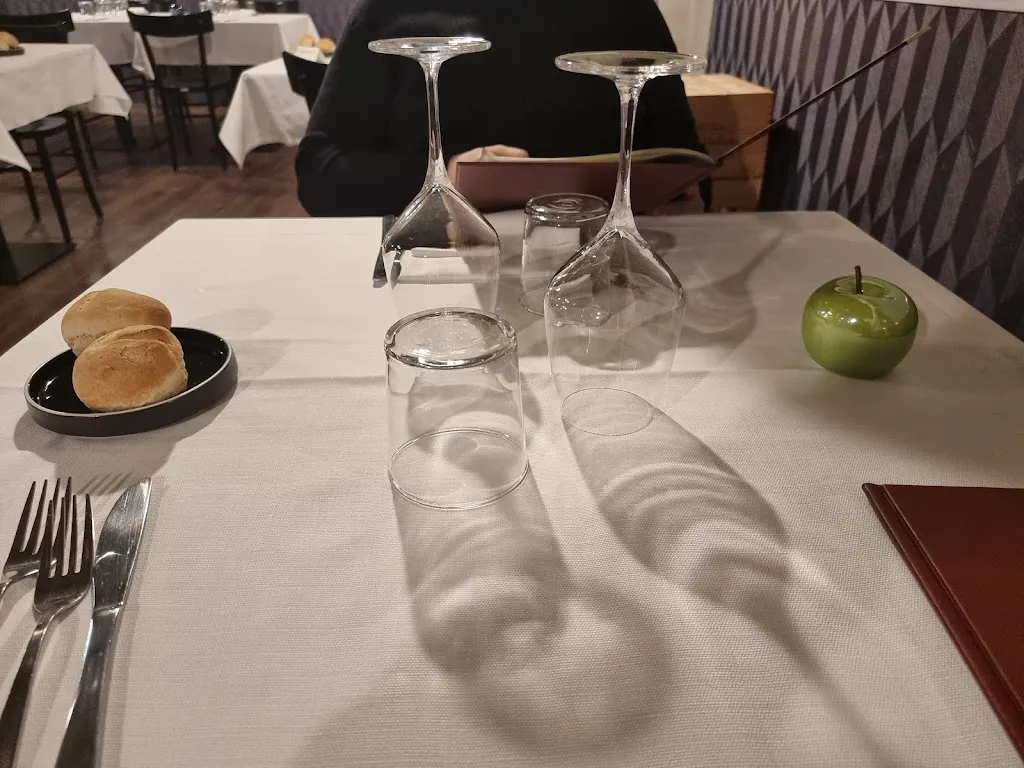 J P_Hosteria Incontro 1961_Breganze_review