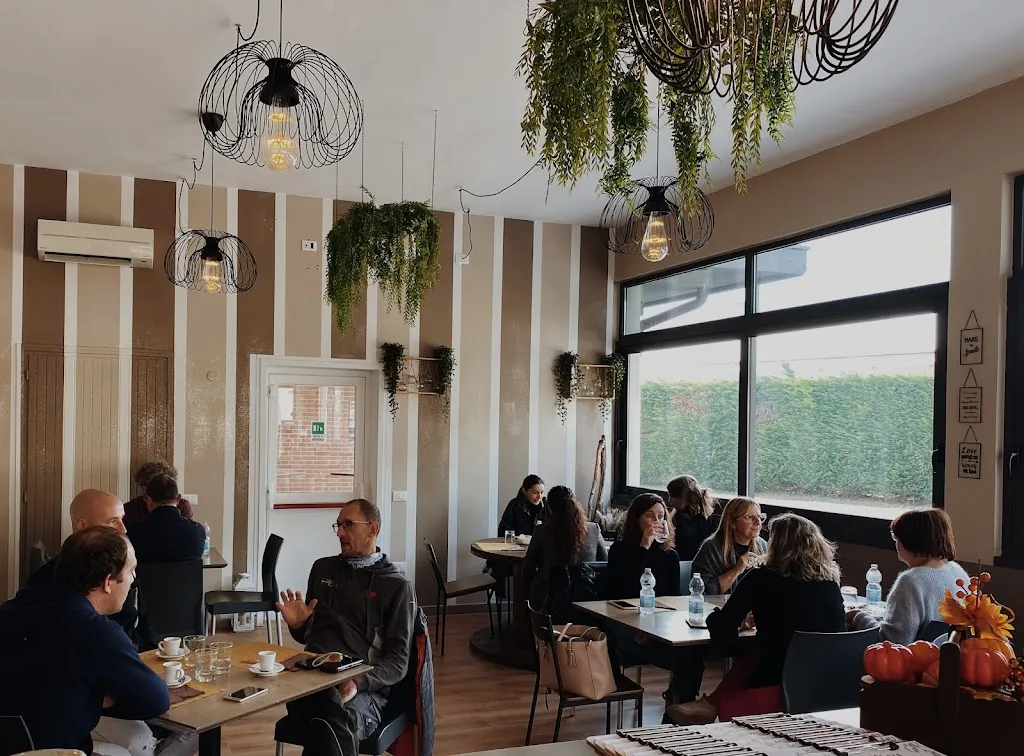 Mavalà Bistrot: magna, bevi tasi restaurant in Breganze