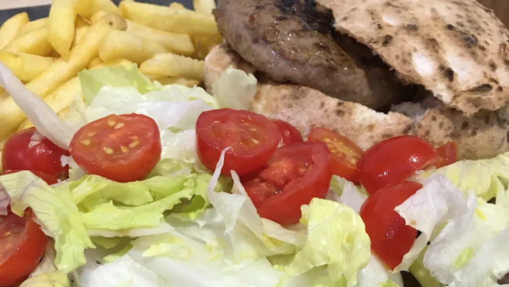 Ristorante Pizzeria Bella e Buona_Castel di Sangro_slider_image_3