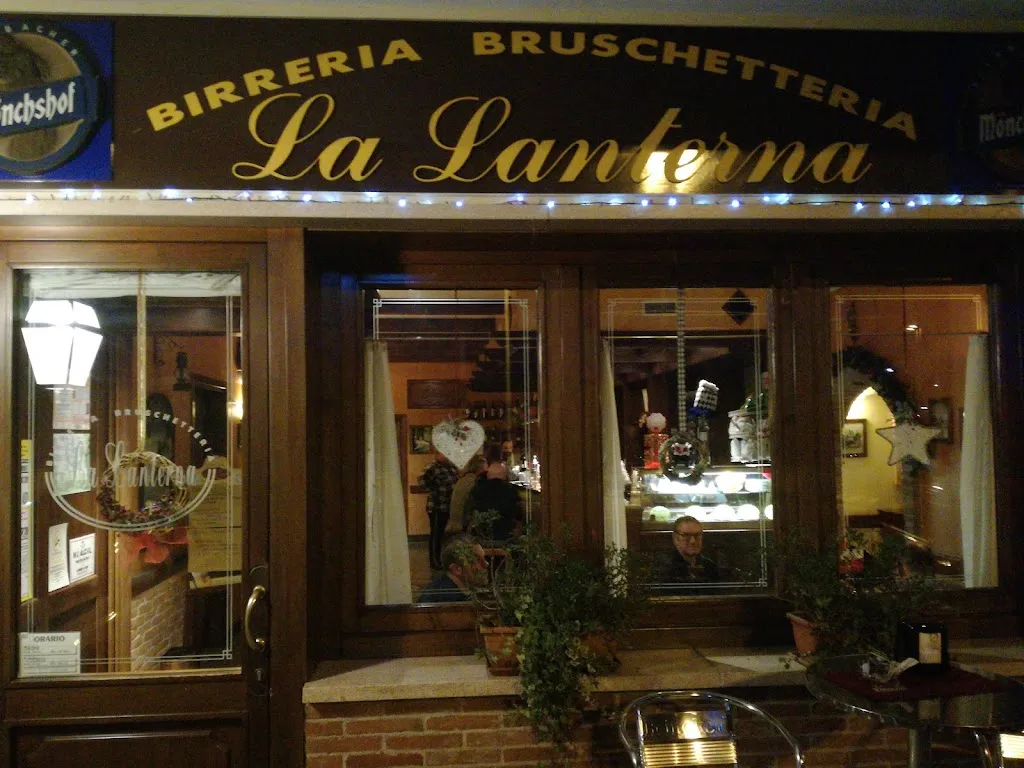 The lantern-Birreria Bruschetteria restaurant in Breganze
