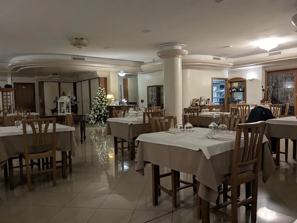 Hotel Ristorante Pedrocchi restaurant in Breganze