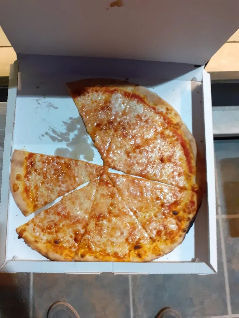 Pizzeria Greenpizza Di Marchezzolo Marisa restaurant in Brogliano