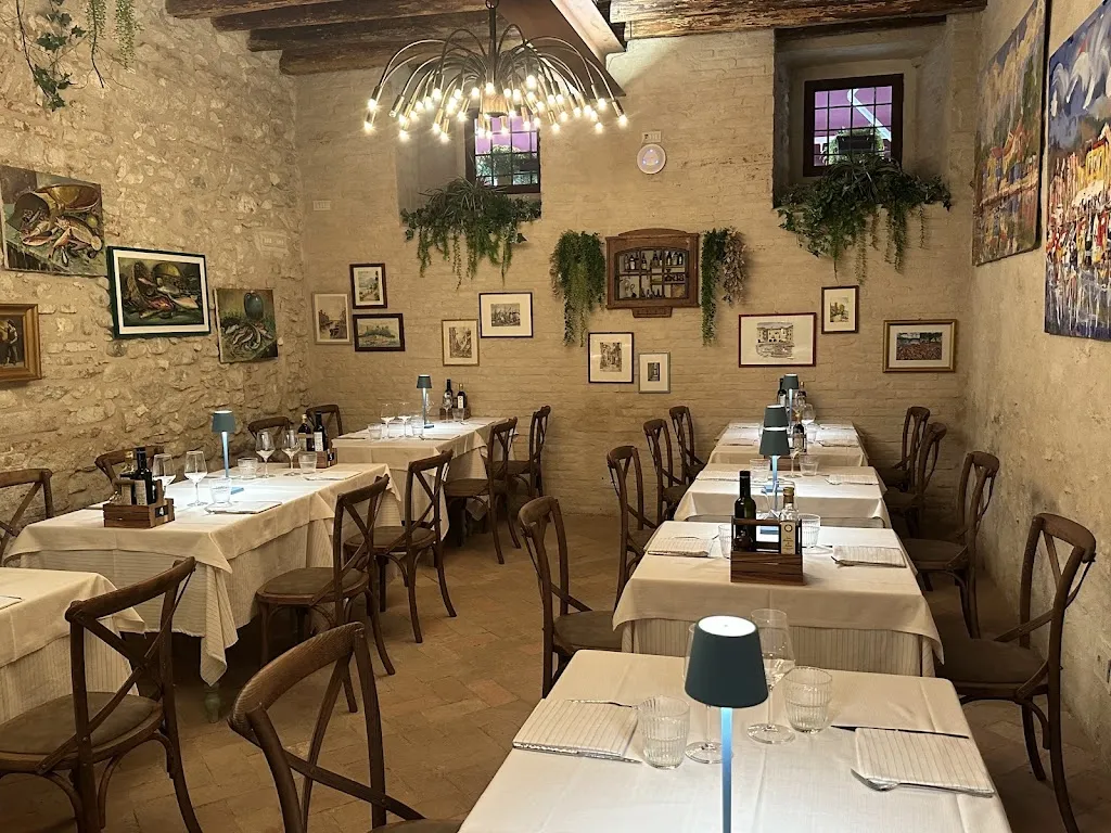 Osteria Al Pescatore restaurant in Brenzone