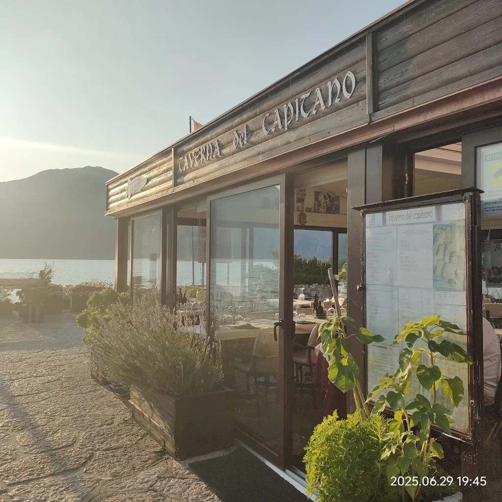 Taverna del Capitano_Brenzone_slider_image_1
