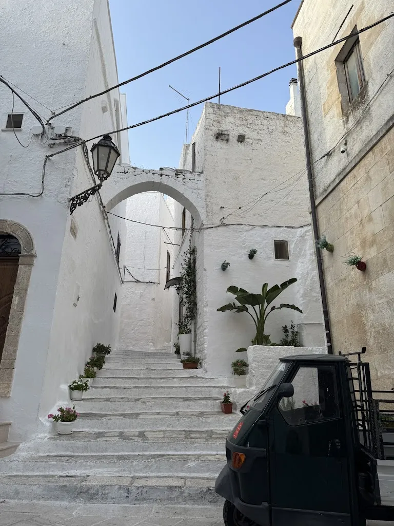 Kathryn Falvo_Osteria pizzeria Sant'Oronzo_Ostuni_review