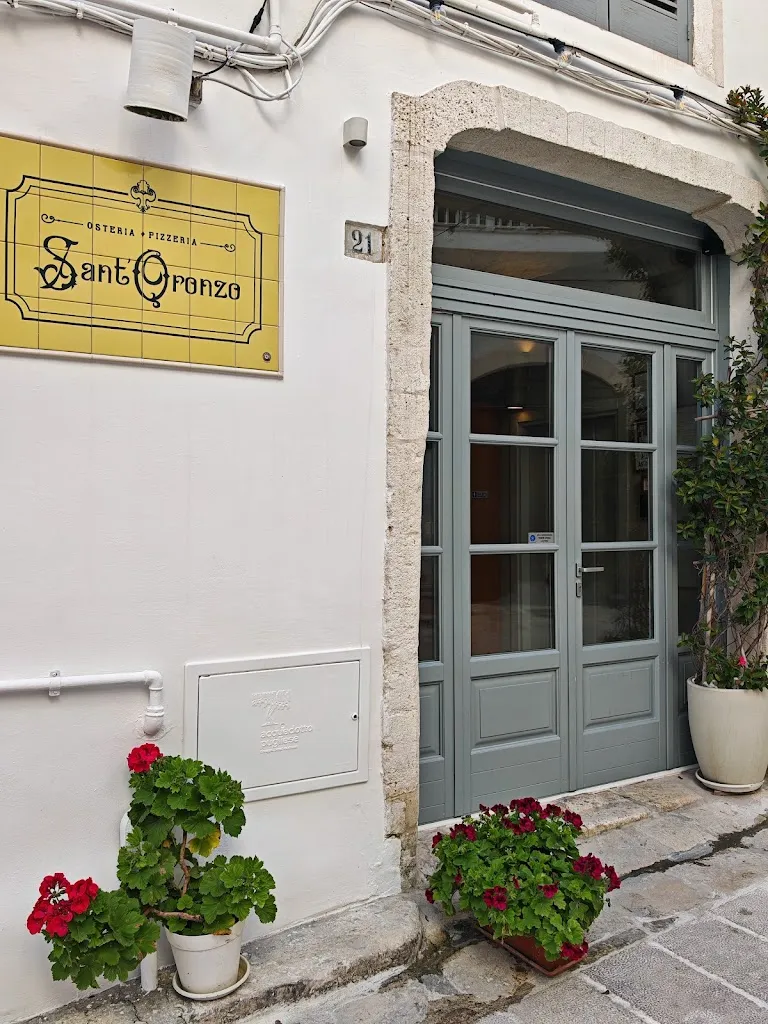 Osteria pizzeria Sant'Oronzo restaurant in Ostuni