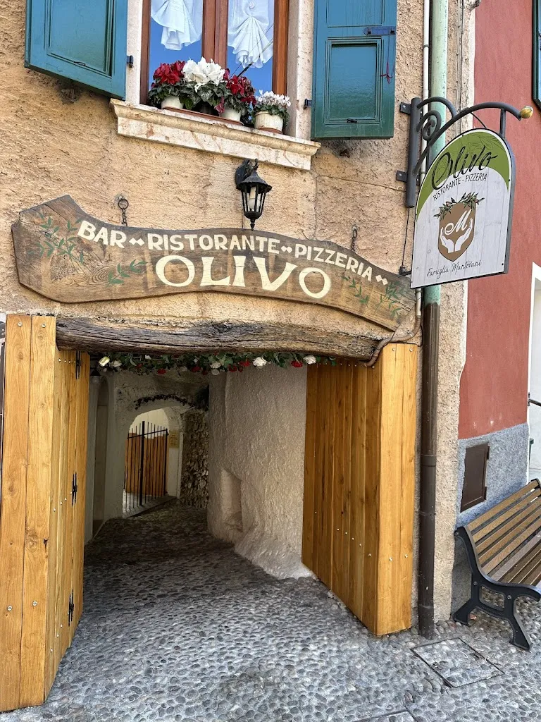 Ristorante - Pizzeria Olivo restaurant in Brenzone