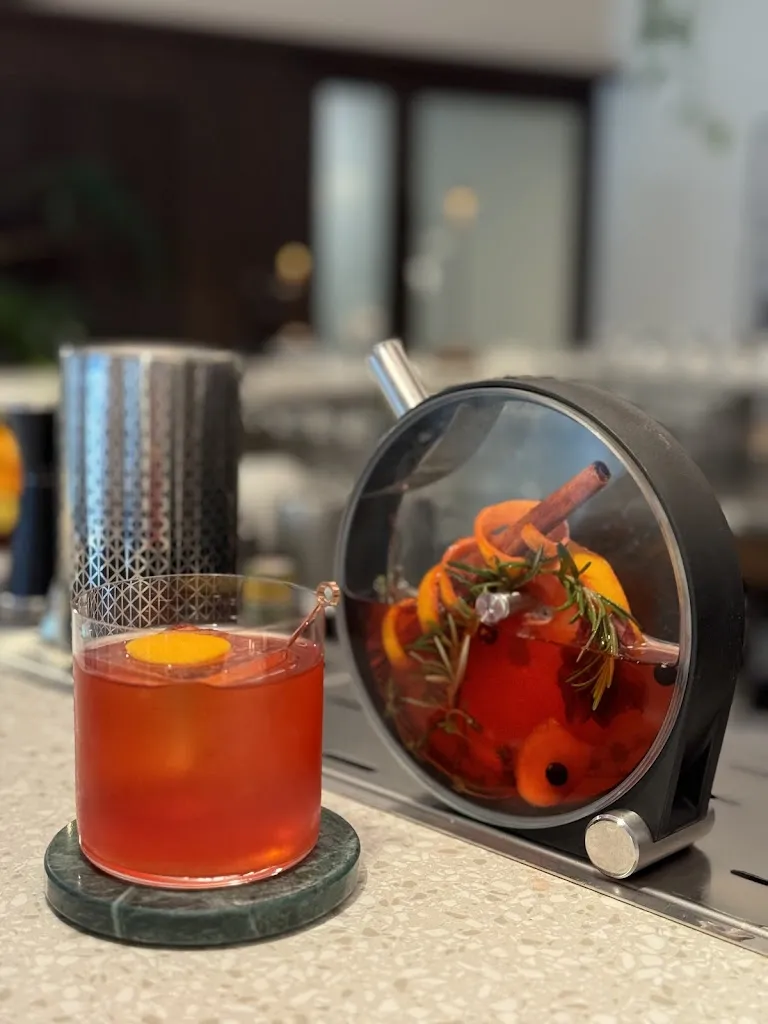 Cocktail Bar & Bistrot - Al Vas_Brenzone_slider_image_2