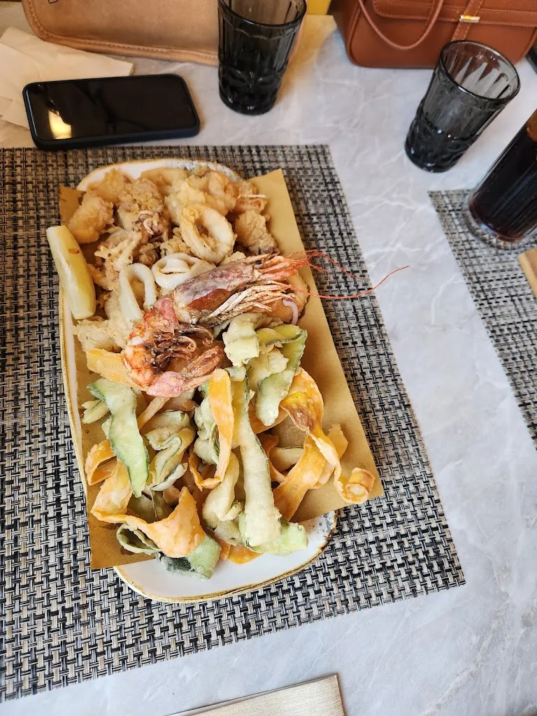 Ghassan Thabit_June Beach Restaurant & Bar_Brenzone_review