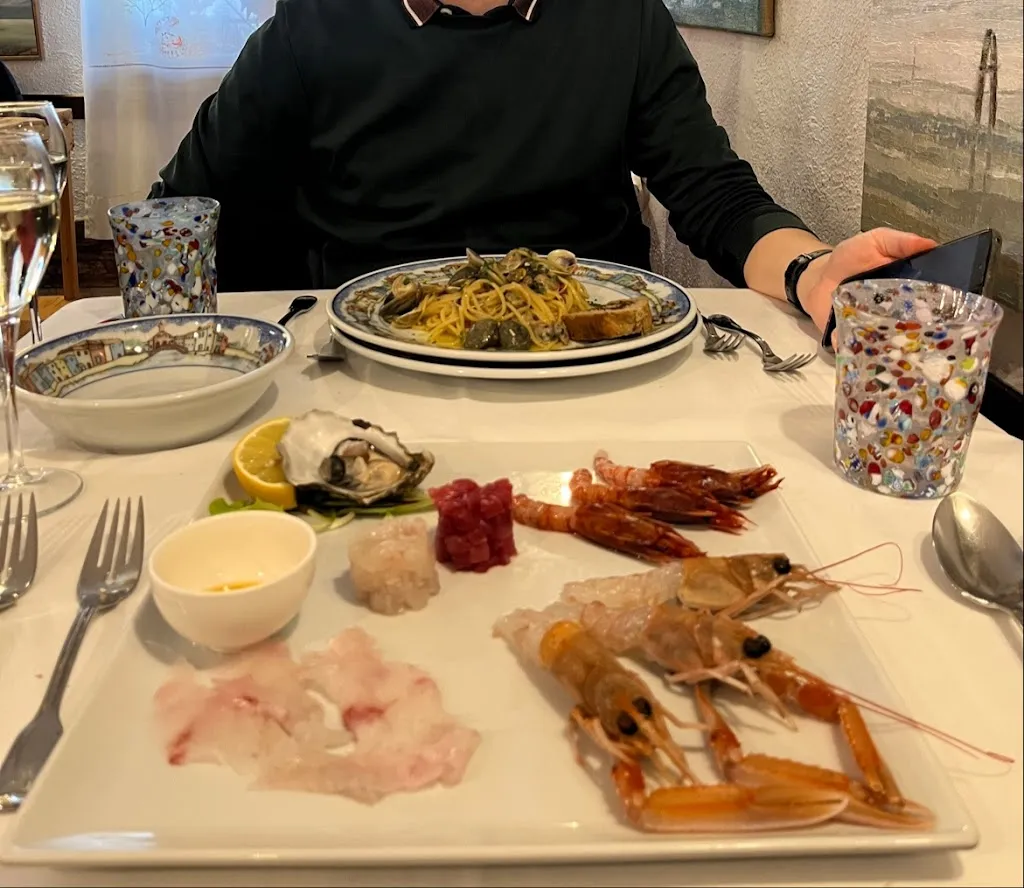 Ush K_Trattoria Al Gatto Nero_Burano_review