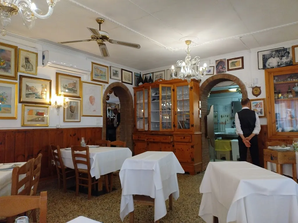 Trattoria Al Gatto Nero_Burano_slider_image_3