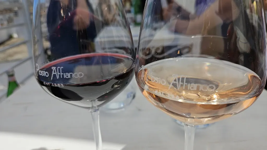 Jules Mackenzie_Il Posto Affianco_Ostuni_review