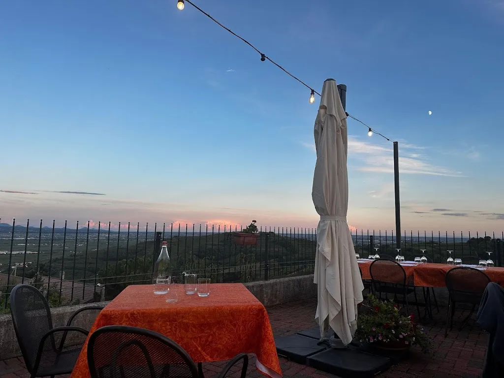 Ristorante @ Agriturismo La Preara_Brognoligo-Costalunga_slider_image_3