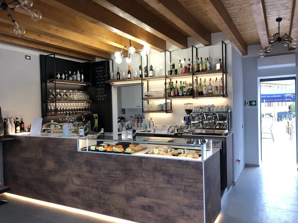 Bar Stesso Posto Di Dalla Manica Maria Rosa restaurant in Brognoligo-Costalunga