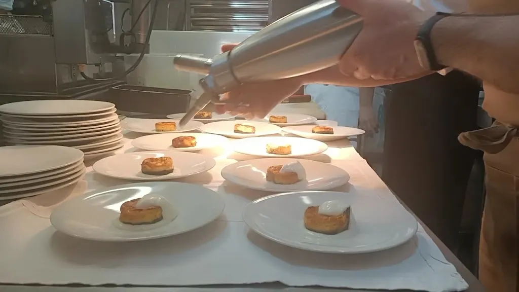 Il Convivio Trattoria_Brognoligo-Costalunga_slider_image_2