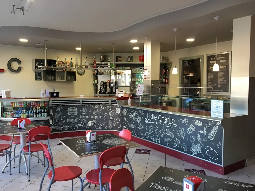 Little Charlie Pizza&Food_Brognoligo-Costalunga_slider_image_1