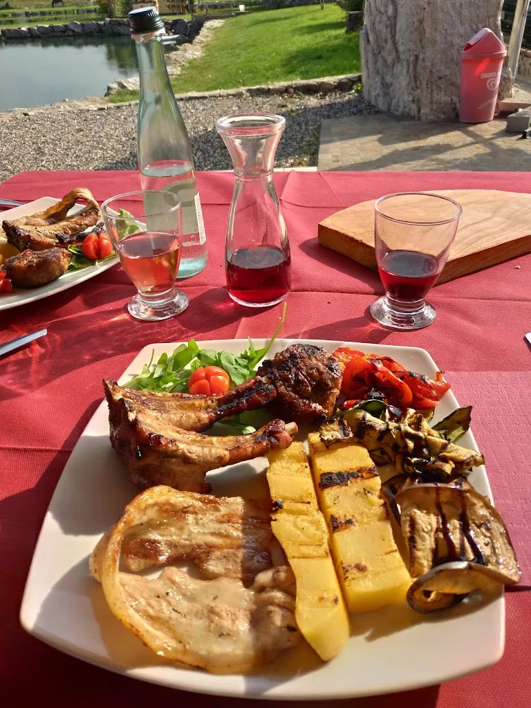 LA FONTANELLA_Brognoligo-Costalunga_slider_image_3