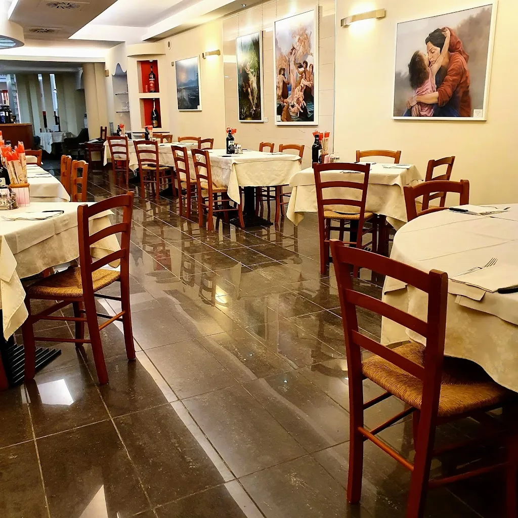 Gabry Pizzeria & Ristorante restaurant in Brognoligo-Costalunga