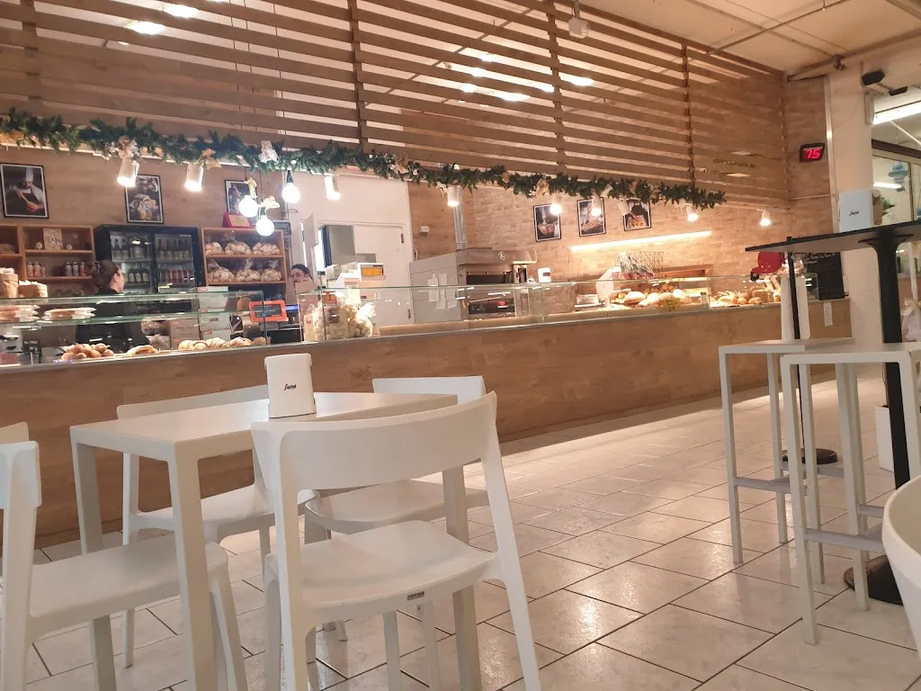 Mister pizza restaurant in Ca' degli Oppi