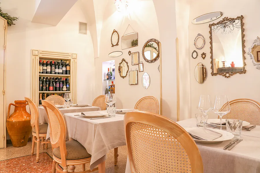 Osteria Piazzetta Cattedrale_Ostuni_slider_image_1