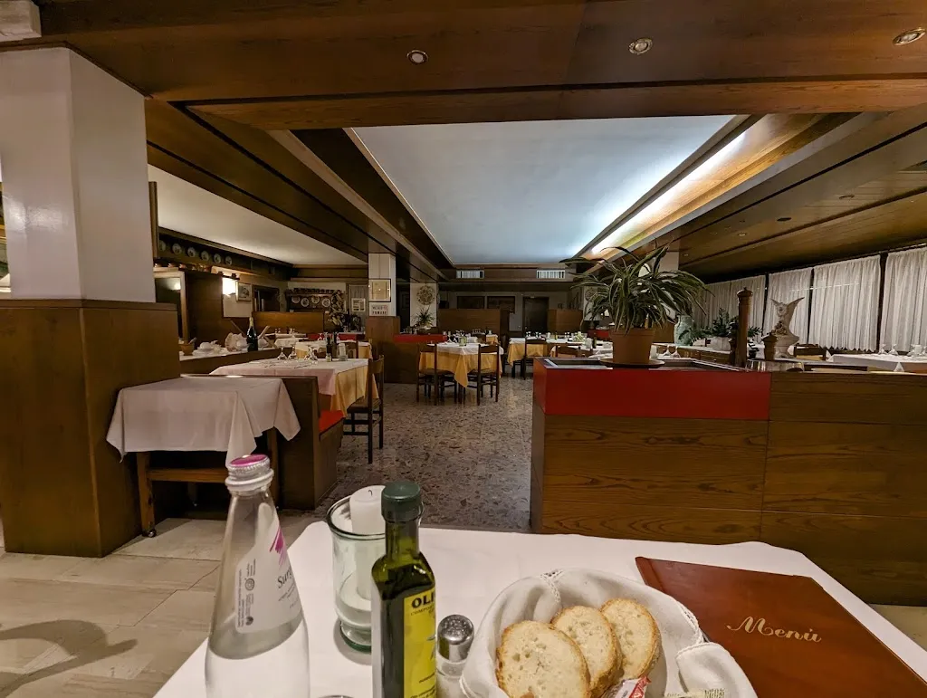 Trattoria Da Renzo_Caerano di San Marco_slider_image_2