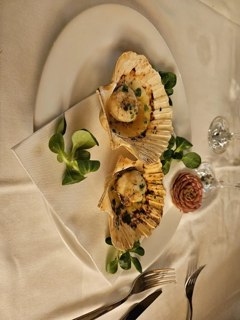 Giuseppe Gagliardi_Hotel Corone_Caerano di San Marco_review