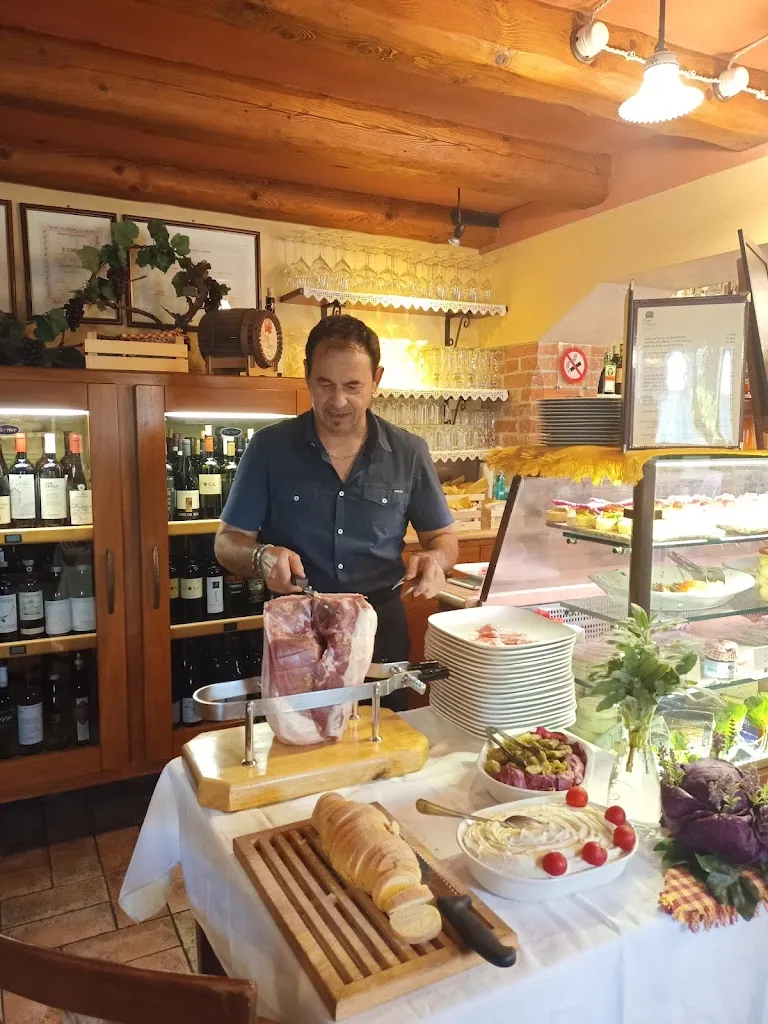 Osteria alla Veneta restaurant in Caerano di San Marco