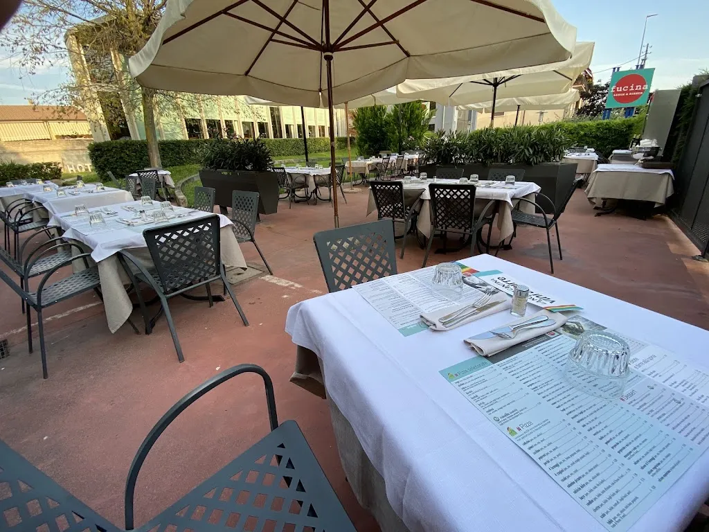 Fucina Ristorante Pizzeria - A.M. Food Srl_Bussolengo_slider_image_1