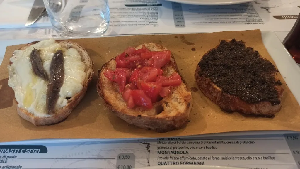 Giovanni Valerio_Pizzeria Napul'è_Castel di Sangro_review