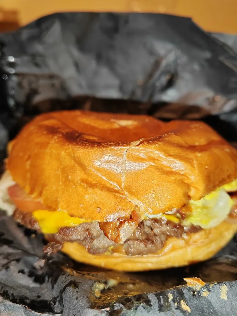 Menu_OVERSIZE BURGERS & FRIES_Bussolengo_image_4