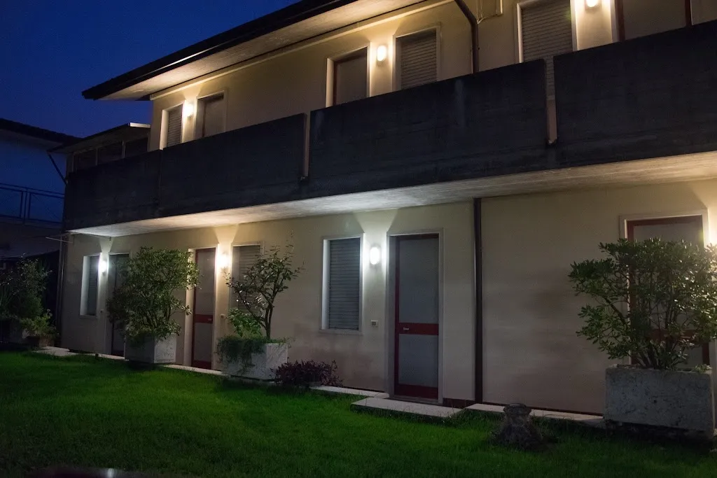 Albergo Trattoria Ai Perseghi restaurant in Bussolengo