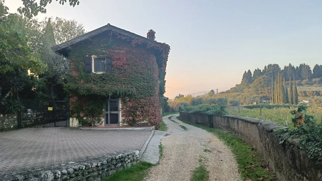 Calmasino restaurant in Calmasino