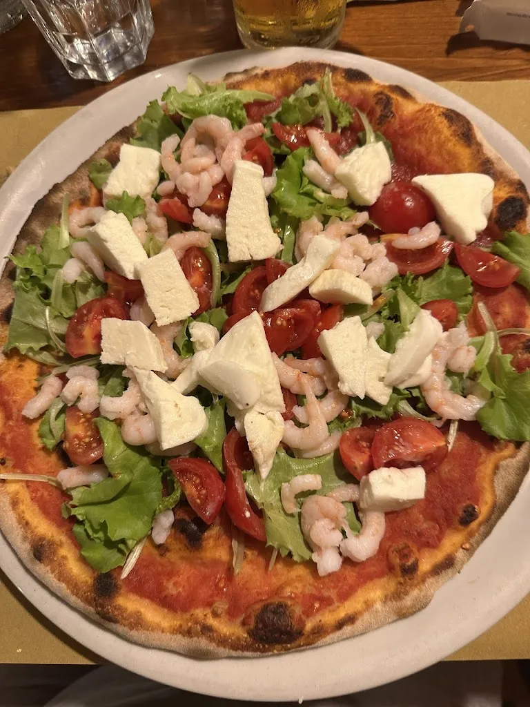 Two tower Good pizza_Caldogno-Rettorgole-Cresole_slider_image_3