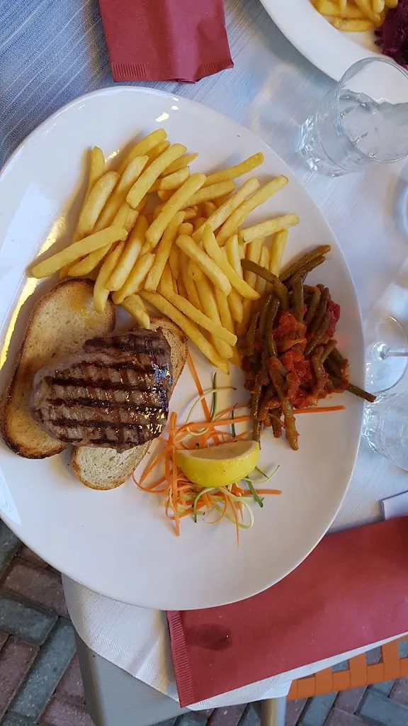 Vláďa Zubík_Restaurant Camping Mediterranean_Ca' Savio_review