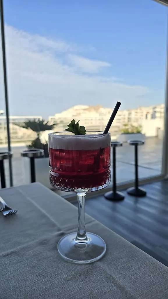 Elena-Mirela Dogaru_Attico Rooftop 225_Ostuni_review