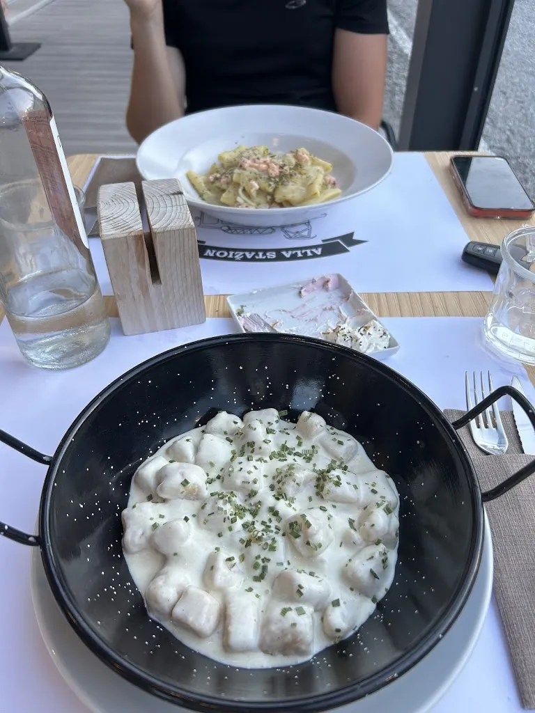 Hannah Sutton_Alla Stazion Locanda nelle Dolomiti Camere,Ristorante,Bar_Calalzo di Cadore_review