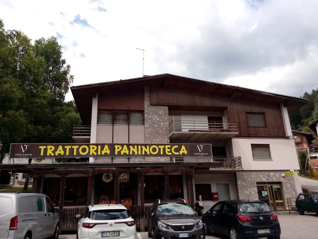 Trattoria Paninoteca Henry_Calalzo di Cadore_slider_image_1