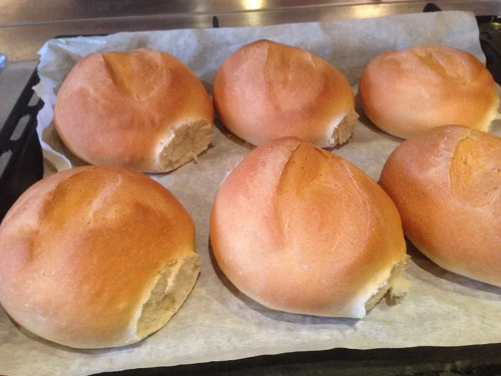 Trattoria Paninoteca Henry_Calalzo di Cadore_slider_image_2