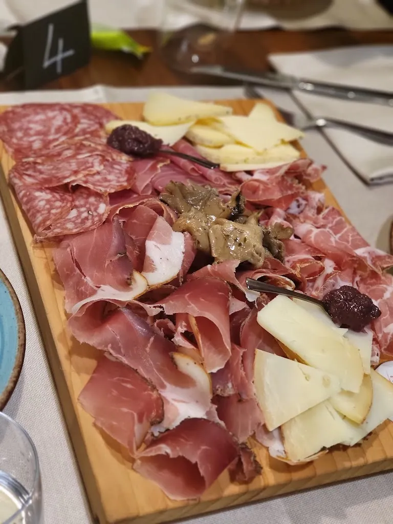 Osteria del Tiziano - Pieve di Cadore_Calalzo di Cadore_slider_image_2