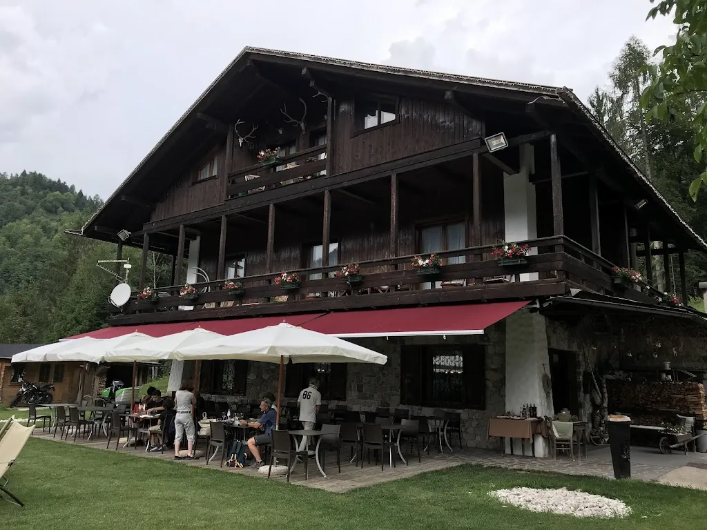 Mario Madrid_Ristorante AceroRosso CHIUSO FINO AL 10 OTTOBRE 2025_Calalzo di Cadore_review