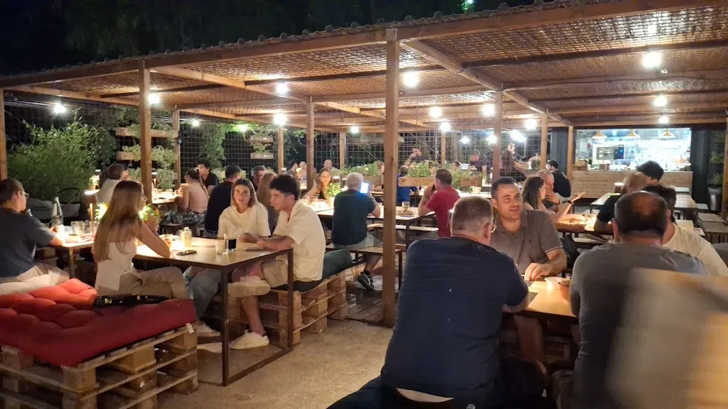 Casa Veccia Microbirrificio - Ivan Borsato Birraio - Bottega/Beveria/Mangeria_Camalò_slider_image_3