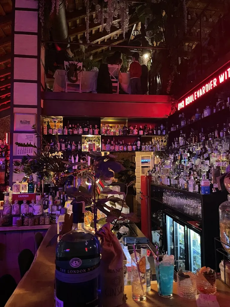 Lukáš Jirásko_La Gineria_Caltana_review