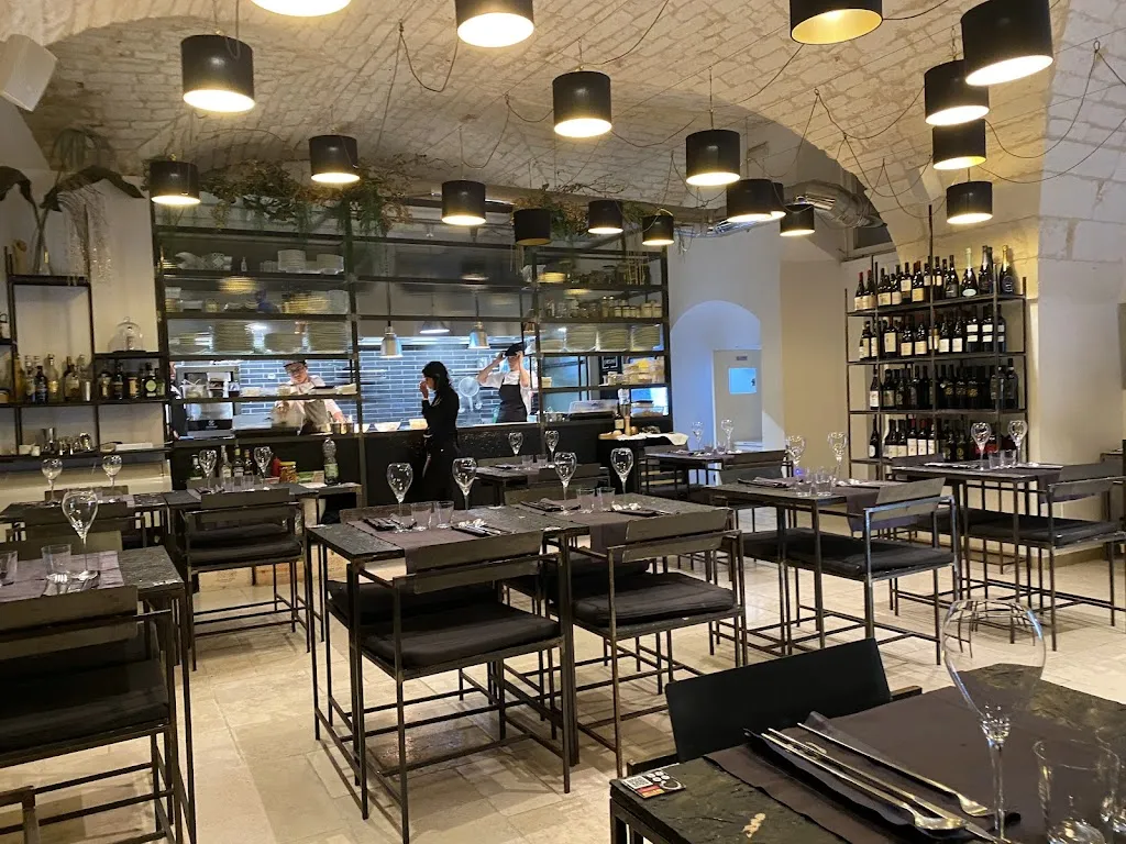 Dish Restaurant restaurant in Ostuni