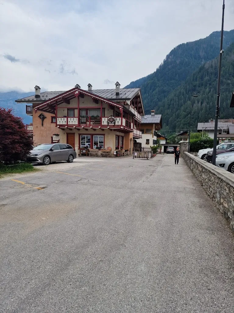 Giacinto Gatti_Garnì Costa_Canale d'Agordo_review