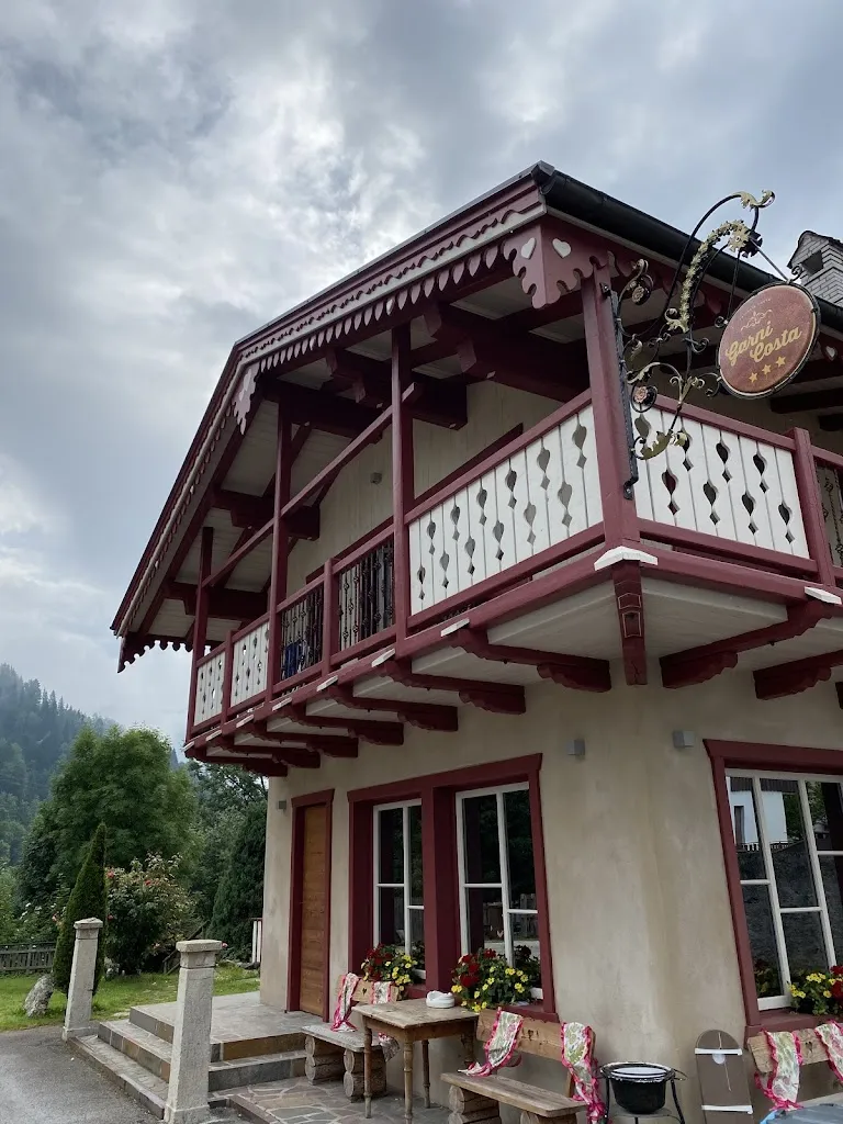 Samuele Buscema_Garnì Costa_Canale d'Agordo_review