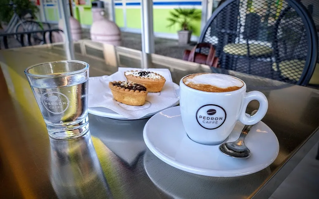 Bar Manu 🍔_Campo San Martino_slider_image_1