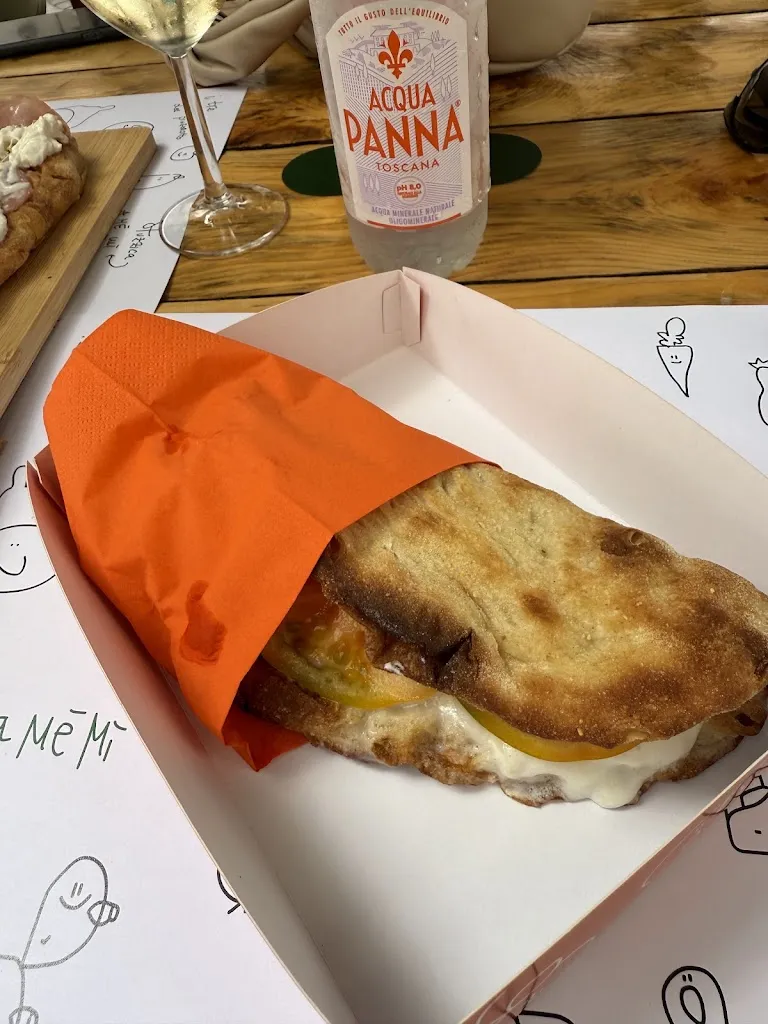 Gregor Novak_A mè mì - Stuzzica e bevi_Ostuni_review